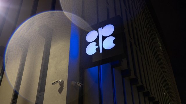 ОПЕК+ склоняется к новому увеличению добычи в декабре