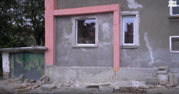 После дорогого водоснабжения в Ломе: аварии, огромные потери воды, обрушенные дома