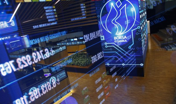 Турецкая лира находится на пути к рекордному падению 13 лет подряд