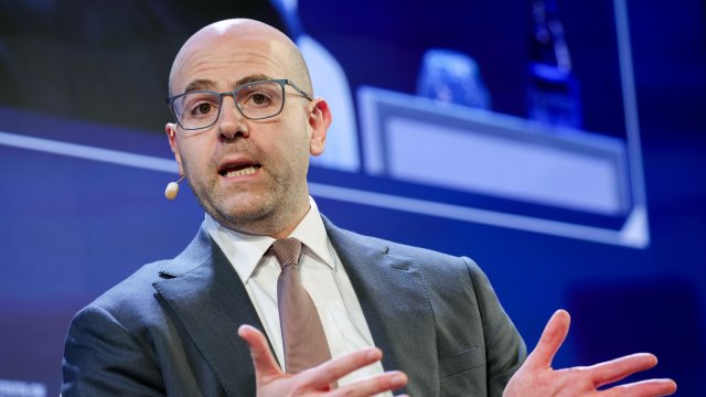 Миран из ФРС продолжает утверждать, что процентные ставки в США слишком высоки