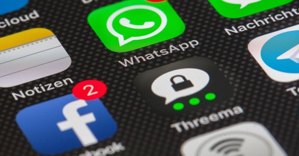 Малайзия решает: никаких социальных сетей для детей младше 16 лет