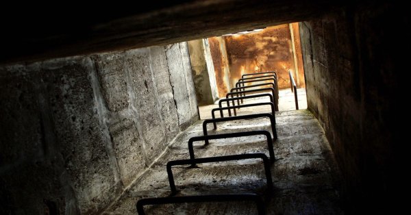 Тревожно: в случае войны бункеры Греции вместят всего 2 миллиона человек