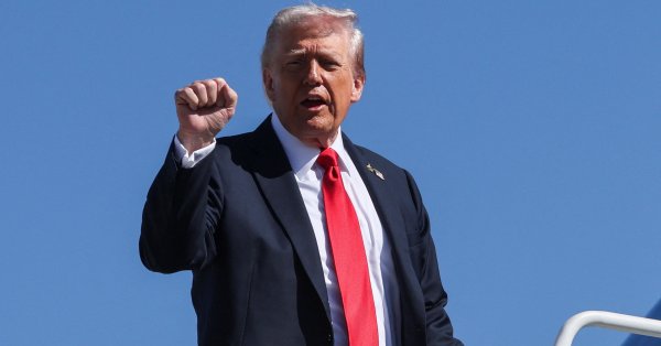 Трамп представил обновленную ванную комнату в спальне Линкольна