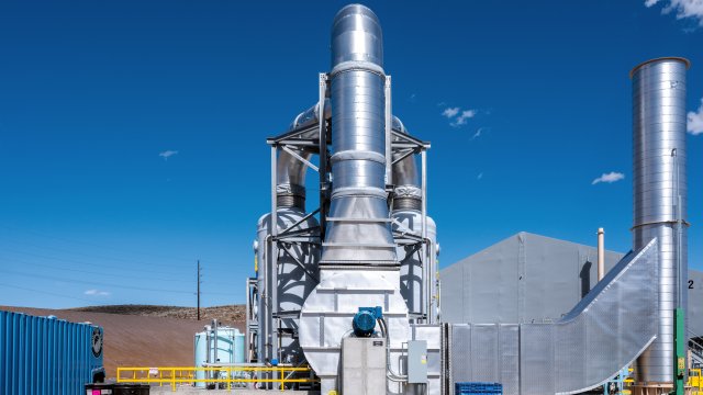 Redwood Materials начала работу над новым заводом по добыче минералов из аккумуляторов