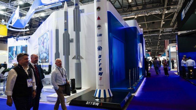 Германия начинает развертывание новых израильских противоракетных систем Arrow 3