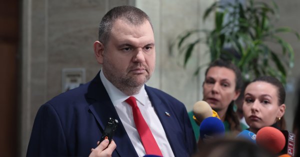 Пеевский — ПП–ДБ: Спросить дядю Румена о кортежах.