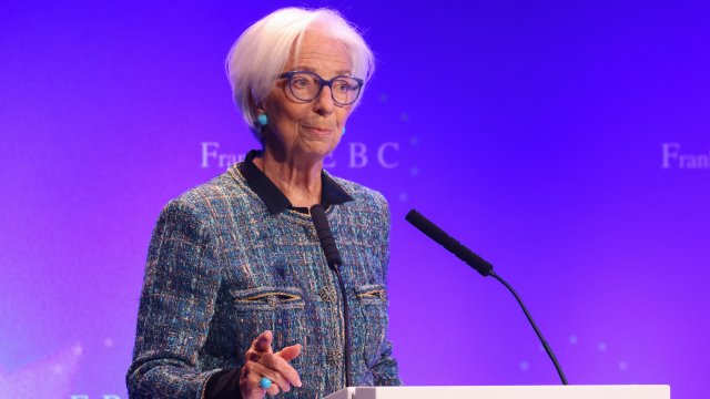 Лагард: ЕС может бороться с пошлинами Трампа посредством внутренней торговли