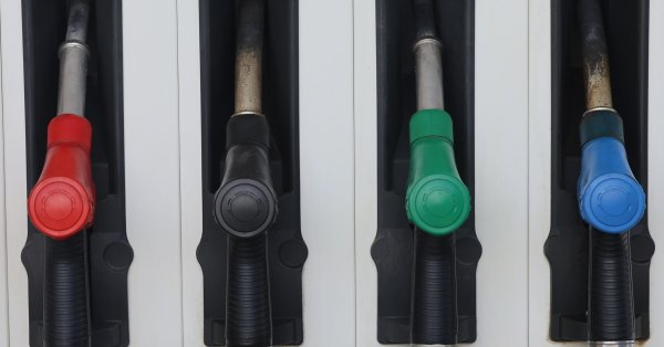 Рекорд в Сербии: цена на дизельное топливо достигла 3,50 лв.