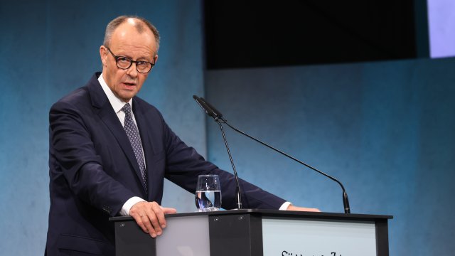 Мерц: Европейские банковские правила слишком строги