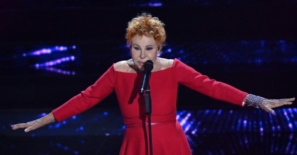 Любимая итальянская певица Орнелла Ванони умерла в возрасте 91 года