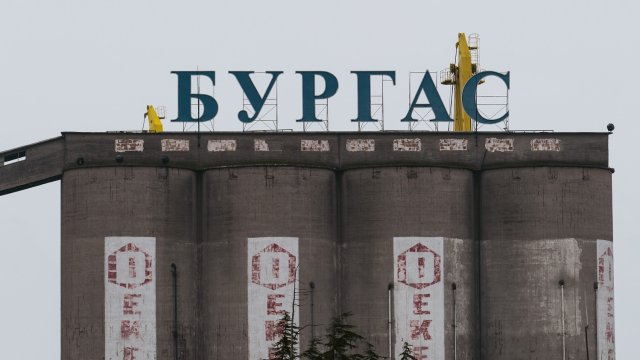 Парламент принял при «особых обстоятельствах» возможность продать Лукойл Нефтохим