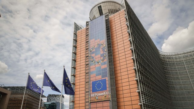 ЕК планирует создать центр по борьбе с угрозой дезинформации со стороны России и других стран