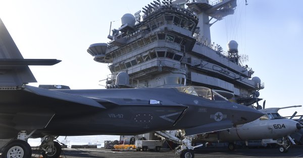 Франция подтверждает новую программу создания атомного авианосца