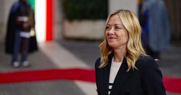 Джиджи Буффон, актеры и министры: Мелони демонстрирует силу, устроив интересную рождественскую вечеринку