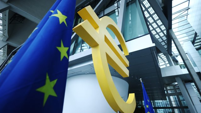 Члены ЕЦБ все более осторожны в отношении будущих изменений процентных ставок