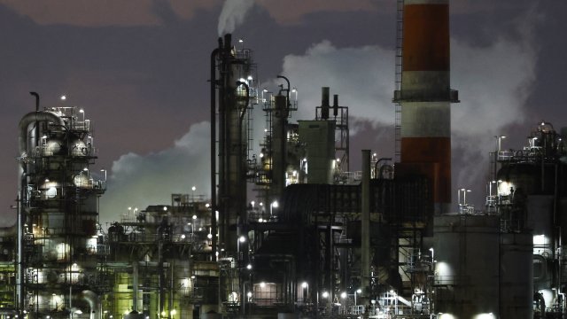 Доверие среди крупнейших японских производителей подскочило до 4-летнего максимума