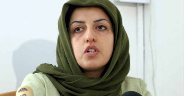 Лауреат Нобелевской премии из Ирана Наргес Мохаммади был доставлен в больницу после ареста