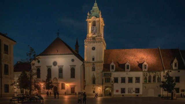 Главный экономист Словацкого Нацбанка: Евро имел важное значение для привлечения инвестиций