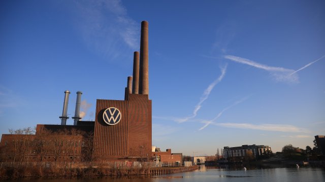 Немецкие автомобильные компании находятся в самом низу отрасли по квартальной прибыли