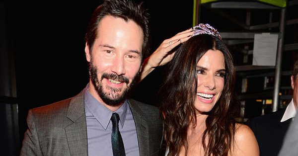 Киану Ривз и Сандра Баллок сфотографировались вместе спустя 30 лет после «Скорости»