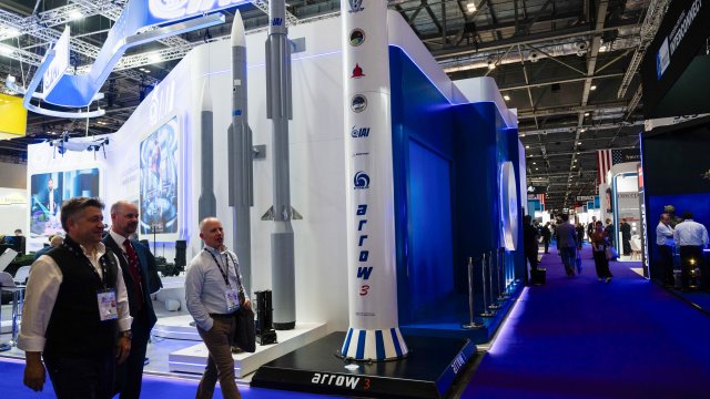 Израиль и Германия подписали контракт на сумму 3,1 миллиарда долларов на расширение системы Arrow.