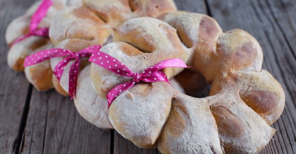 Рецепт Днеса: Постный хлеб с медом.