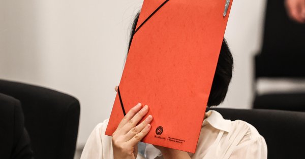 Жена ссыльного российского активиста обвинила его в шпионаже