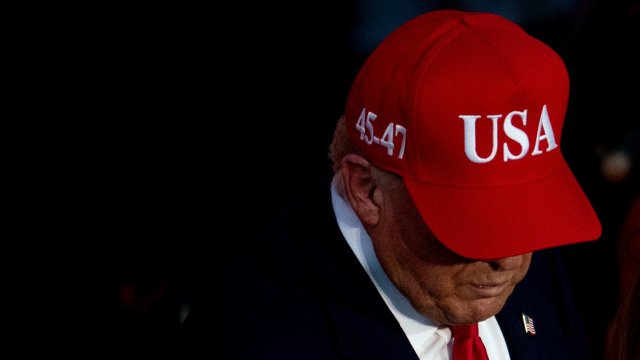 Почти половина европейцев считают Дональда Трампа врагом Европы