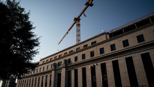 ФРС одобрила третье снижение процентной ставки в этом году, но прогнозирует более медленные темпы в будущем