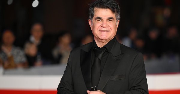 Иран приговорил известного режиссера Джафара Панахи к году тюрьмы