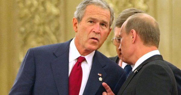 Рассекреченные архивы: Путин хотел, чтобы НАТО приняло Россию