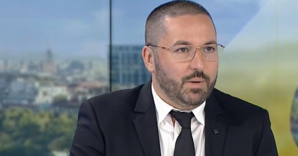 Отец Сияны политикам: Почему вы не пришли на могилы наших детей?