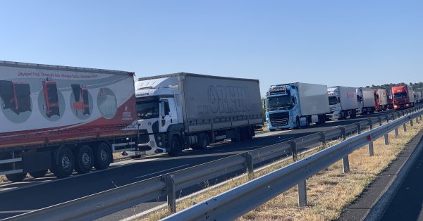 Километровая очередь стрельбищ перед Свиленградом на «Капитане Андреево»