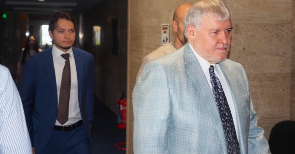 Румен Христов: После выборов есть два варианта – проевропейское или пророссийское большинство