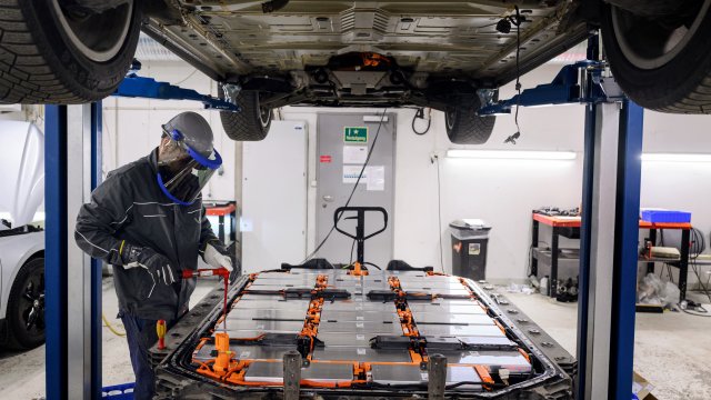 Почему ожидается, что цены на аккумуляторы снова упадут в 2026 году?