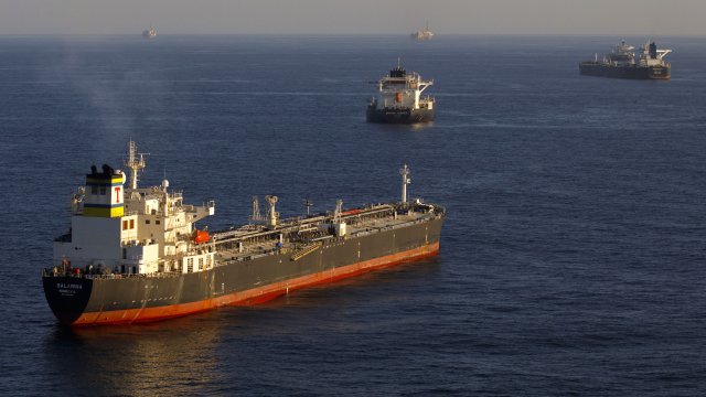 Угрозы в Черном море повышают страховку судовладельцев от «военных рисков»