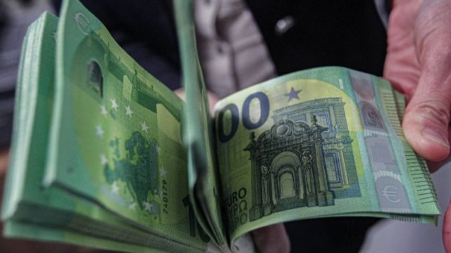 Иностранные инвестиции в Болгарию в октябре выросли почти на 35%