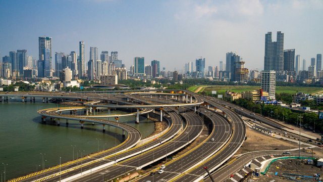 Японские строительные гиганты увеличивают свое присутствие на бурно развивающемся индийском рынке.