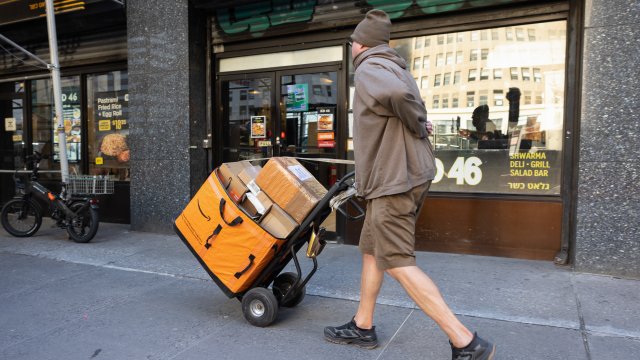 Ожидается, что американцы потратят 14,2 миллиарда долларов в Киберпонедельник.