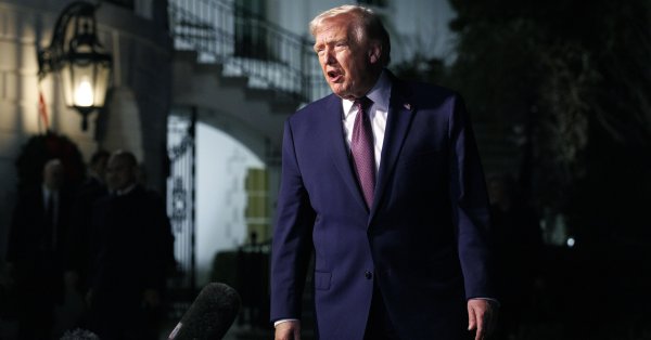 Трамп: У Зеленского ничего нет, пока я не одобрю план