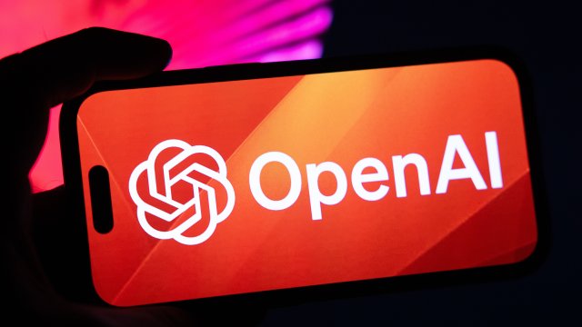 OpenAI ведет переговоры о привлечении десятков миллиардов долларов при оценке в 750 миллиардов долларов.