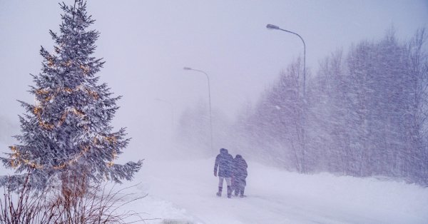 Зимний шторм в Швеции оставил без электричества десятки тысяч домохозяйств