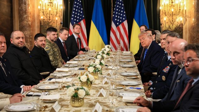 Трамп и Зеленский рассмотрели свои козыри и расстались с заявлениями о большом прогрессе