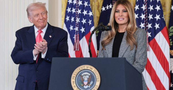 Мелания: Семь похищенных в России украинских детей вернули