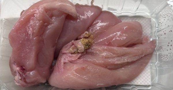 Сигналы BABH: сырая курица, вонючее мясо, отсутствие гигиены.