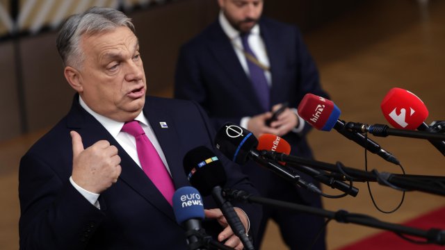 Дорогие предвыборные подарки не имеют большого политического эффекта для Орбана