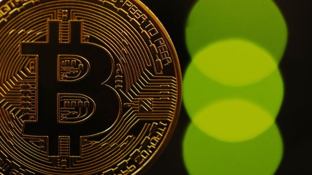 Британия рассматривает возможность запрета криптовалютных пожертвований политикам