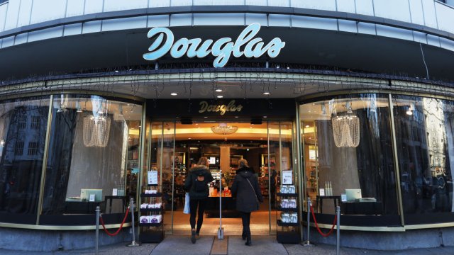 Дуглас понизил прогнозы роста на 2026 год и последующий период