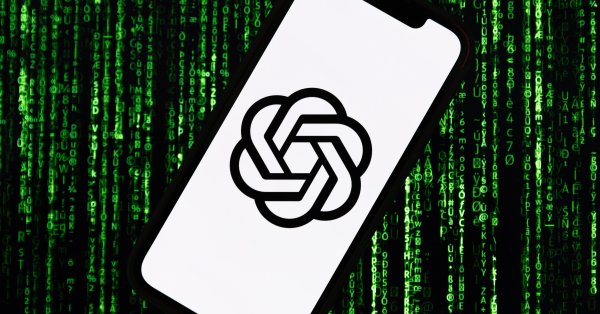 Сотрудники ресторана в США использовали ChatGPT, чтобы… инсценировать ограбление