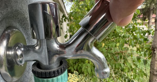 Снят запрет на использование воды в селах Подкрепа и Стамболийский Хасково